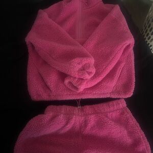 No Boundaries Vibrant Pink Fleece Ensemble